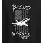 T / PROUD AIR FORCE MOM W / PLANE & FLAG